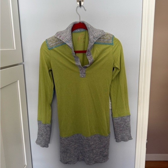 Free People Tops - Free People lime green and grey knit tunic sweater with button details